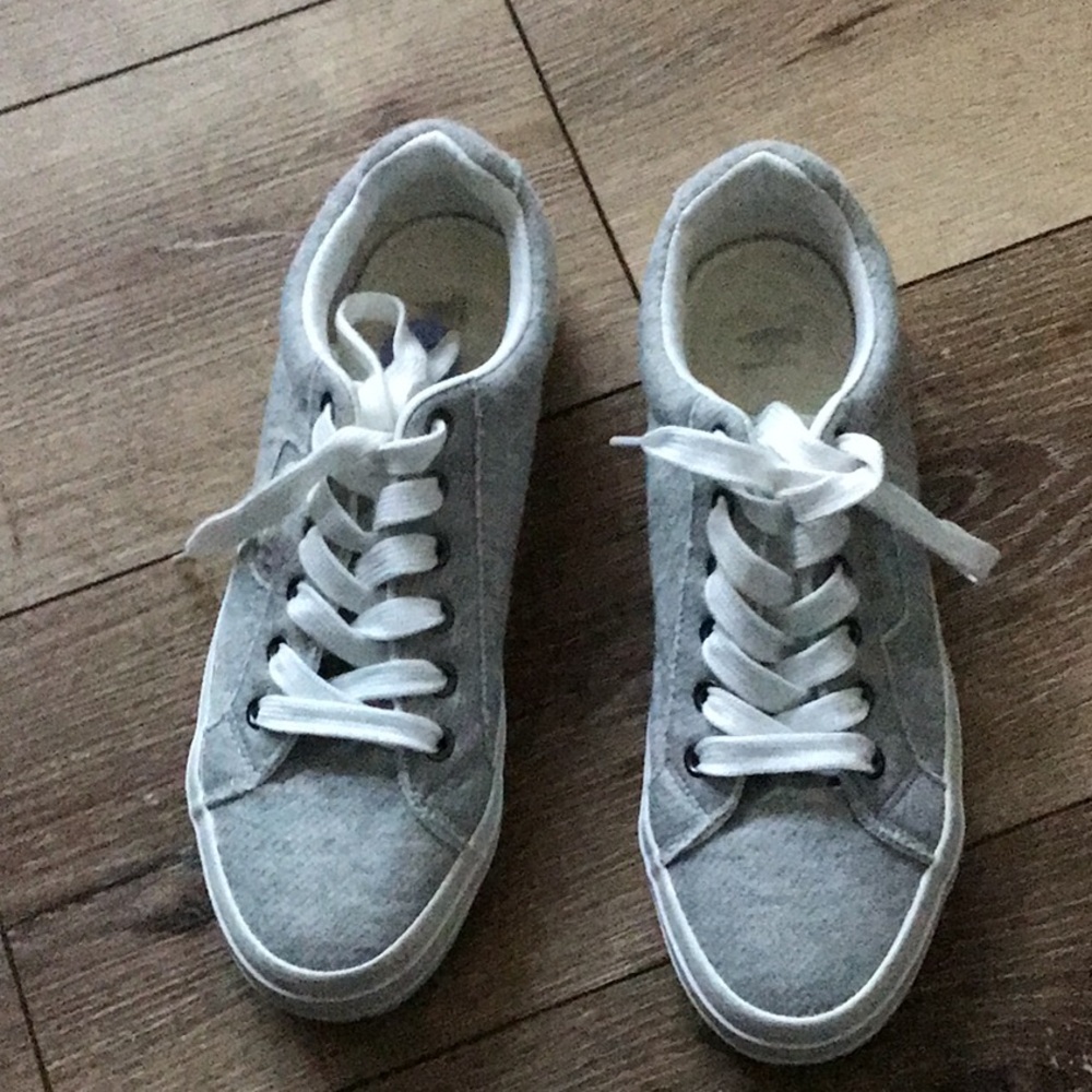 Rocket Dog Womens Cecilia Walking Shoes Gray White  Size 8.5 M US